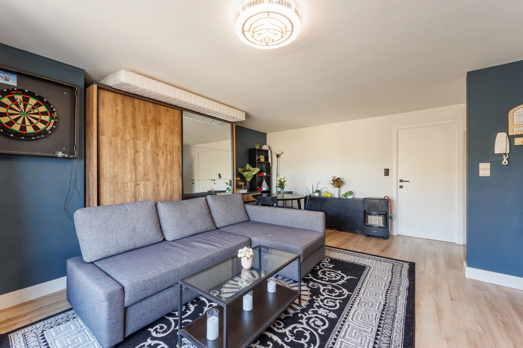 539816e958894645af4cf4fd186a1f8b photo