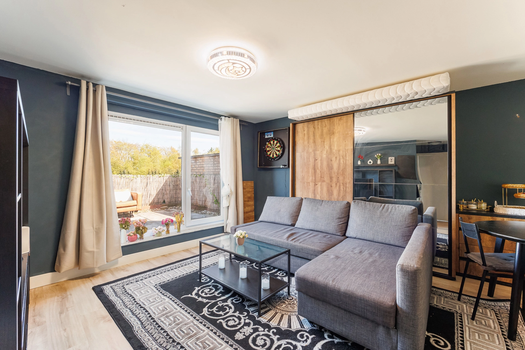 9a1d94fc386241bda9d622731bc24c8a photo