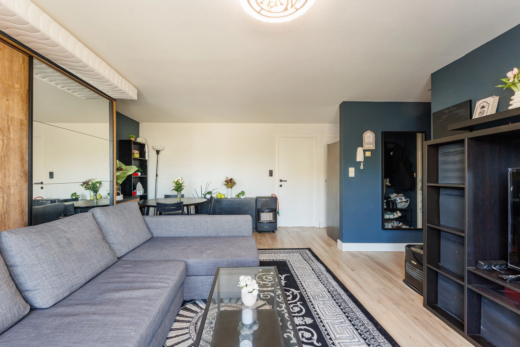 c0b4a4b262294658ab4257eacfa48ffb photo