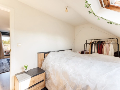 d8d7251123a14cd48d9c0e26ce915d07 thumbnail