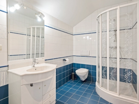 22e17d00f95f4dc1bd8565d98eb464ef thumbnail