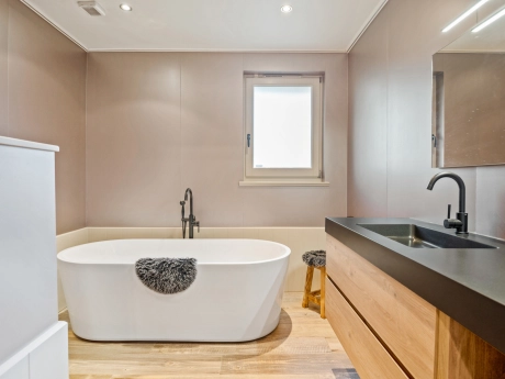 dd5f6ab3c7614a289c897ebadfdfe19b thumbnail