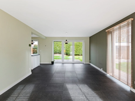 2015a211f8f6418ab7a6ec12b94d8cd8 thumbnail