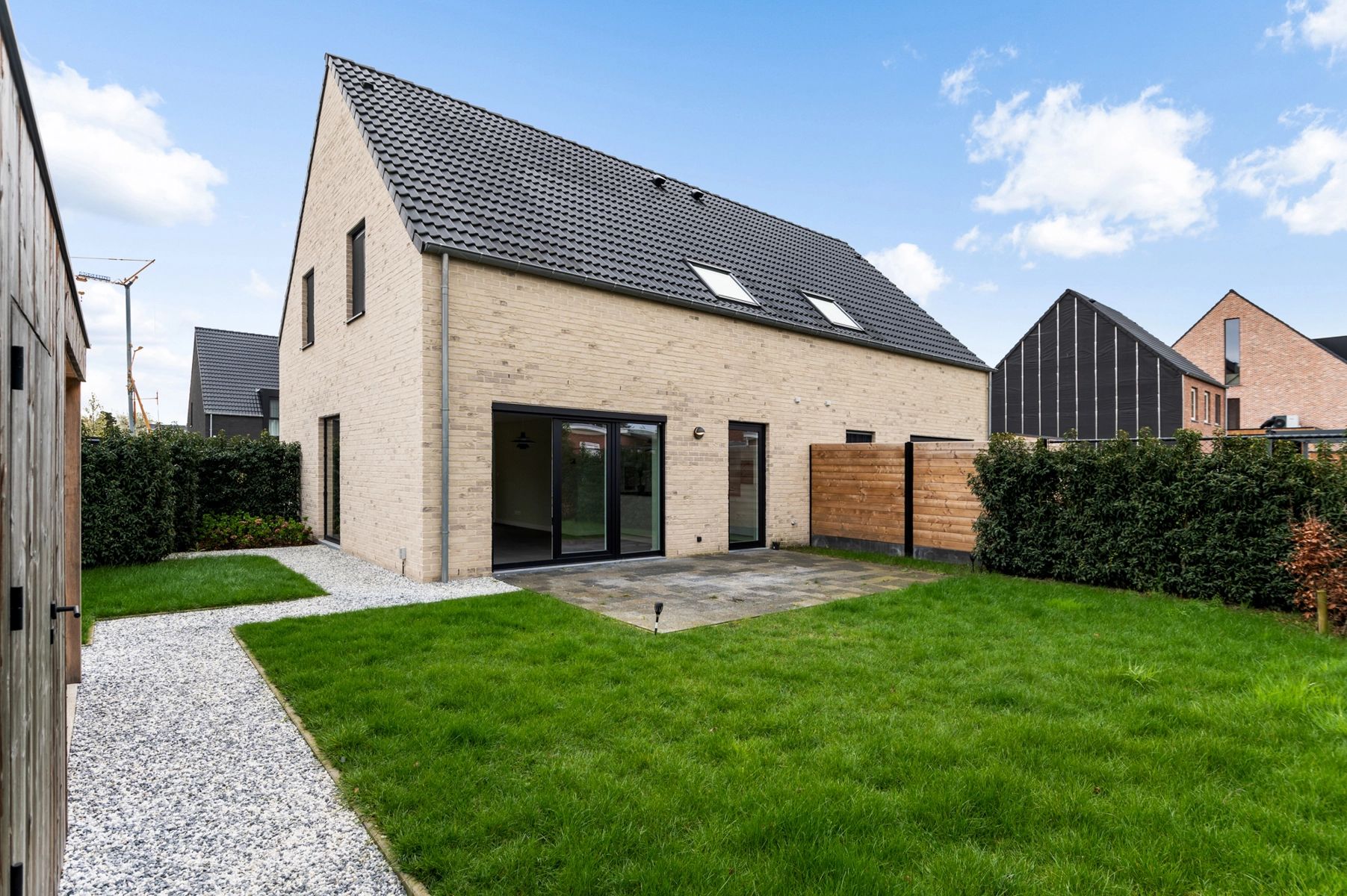 7a737bf8fbb0448d8a8e5cc6f26567a8 photo