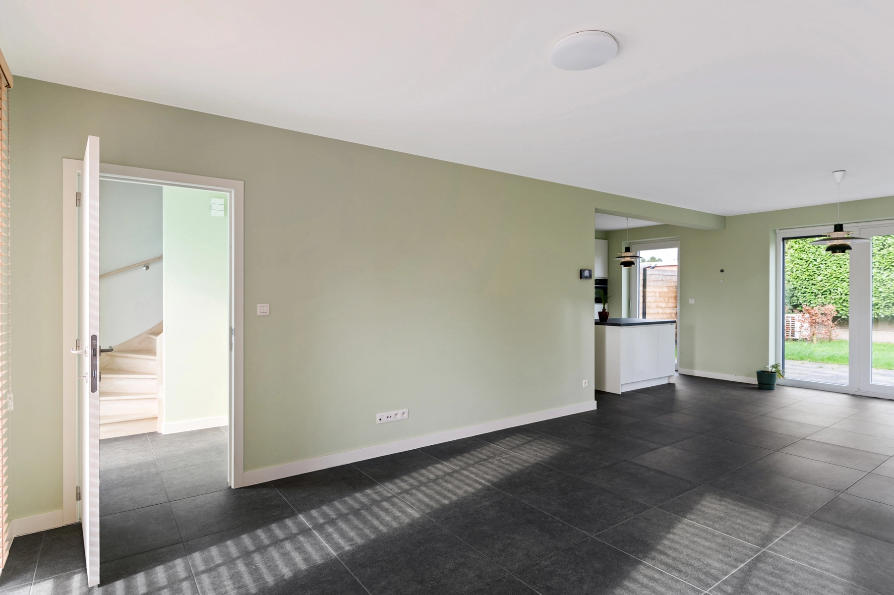 a4c8375e034047c38696b4941d1f9425 photo