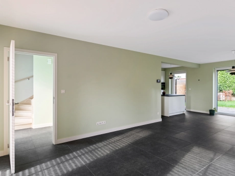 a4c8375e034047c38696b4941d1f9425 thumbnail