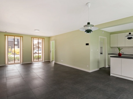 ad3aecc20b0e4a13b2fc9bf75eda1157 thumbnail