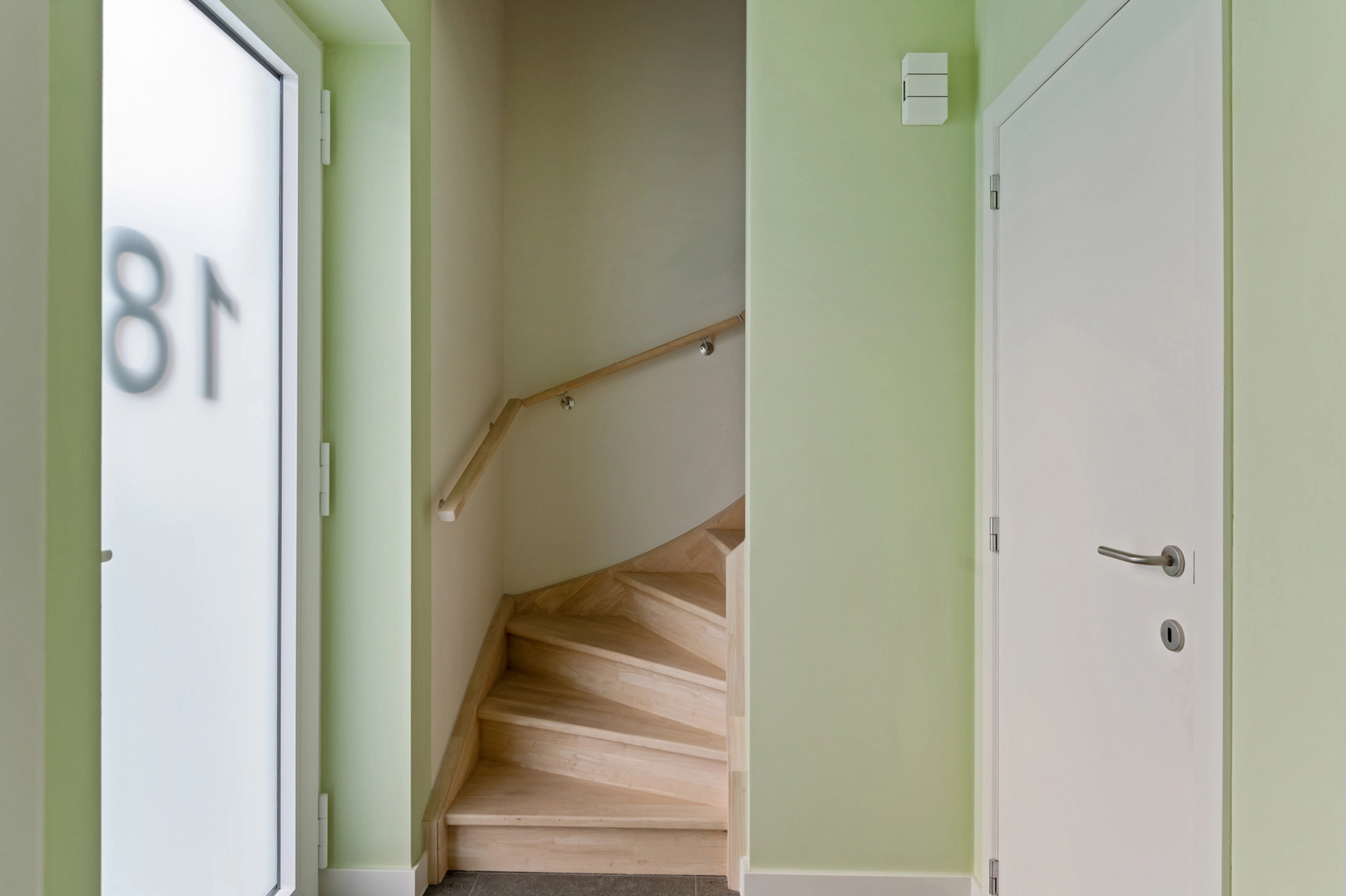 cb8bc0cbff2941dcae30e96f44e6536a photo