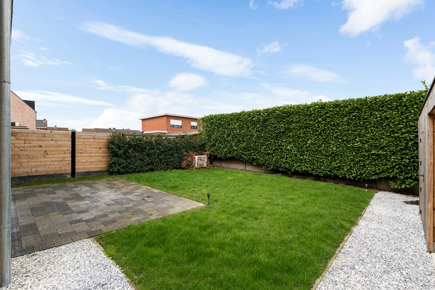 ea0d94a433c243d89c9cf34437492fe1 photo