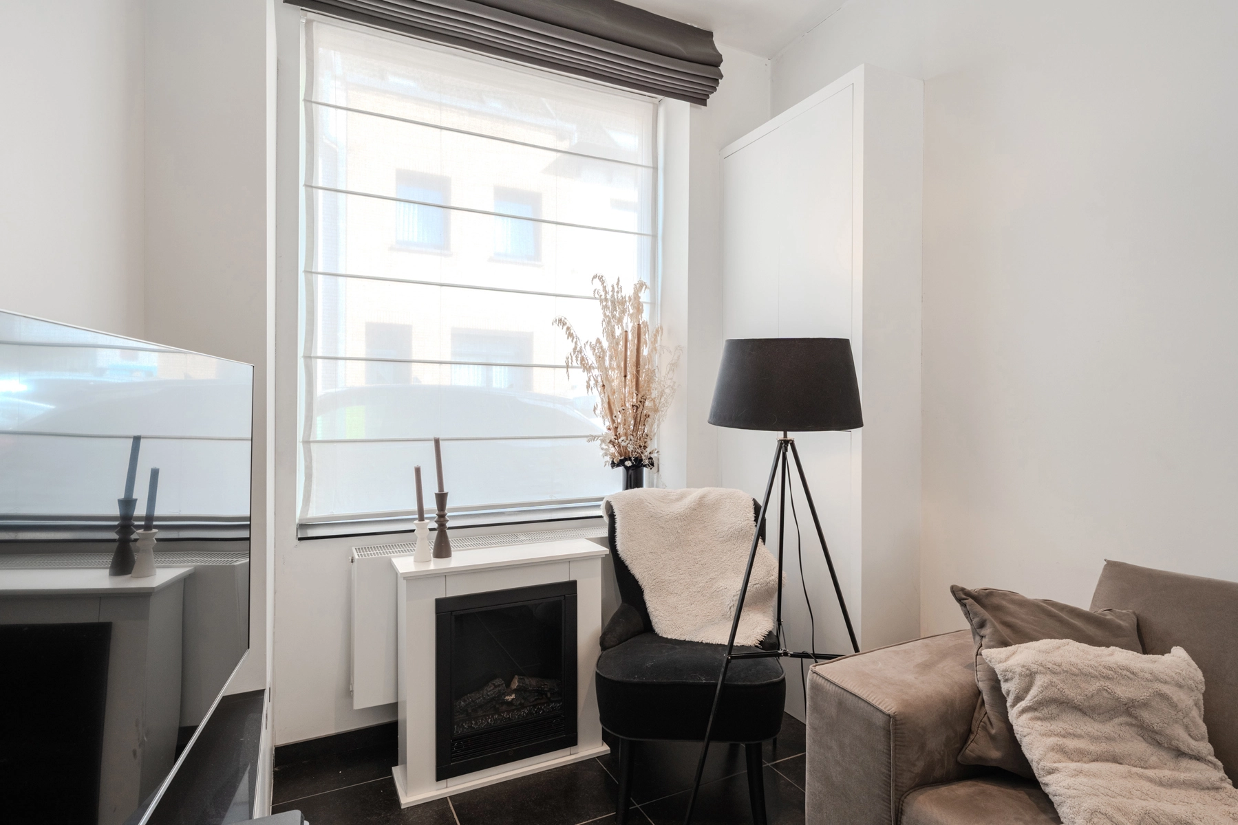 2fd0e5be8fc34332b8bf152ad1b5e7ec photo