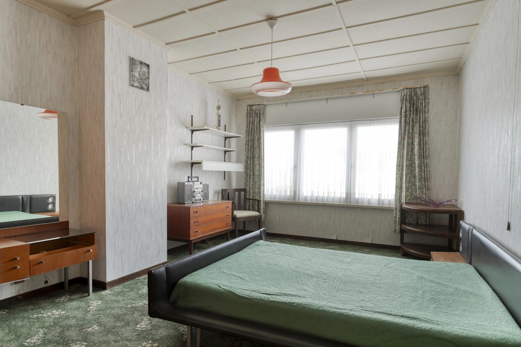 efddb9c4c67d4b8cac60e320b9479e61 photo