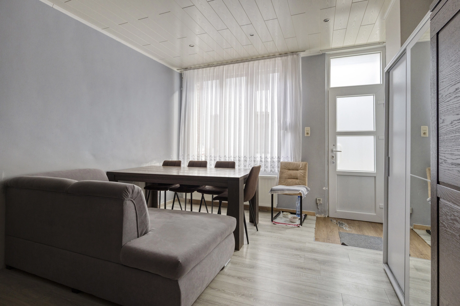 446b97670161469cbbc4d25eeda2698c photo