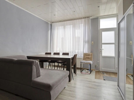 446b97670161469cbbc4d25eeda2698c thumbnail