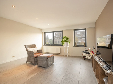 db015d2ec6594af78100f6a6c3fd55d7 thumbnail