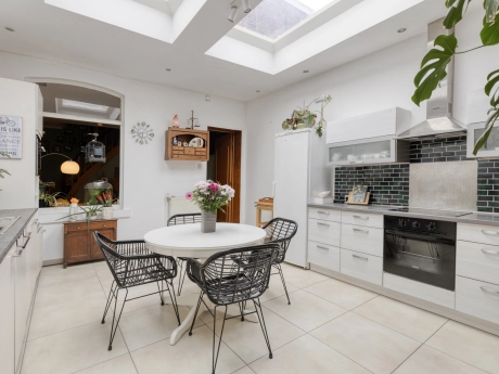 745ae9d520254425bb47bd40c187560a thumbnail