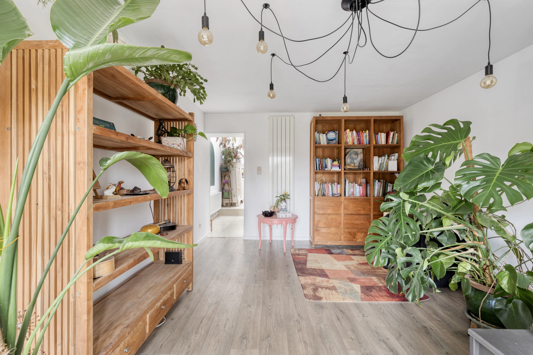 8dbae50599d04a958b887be428807d76 photo