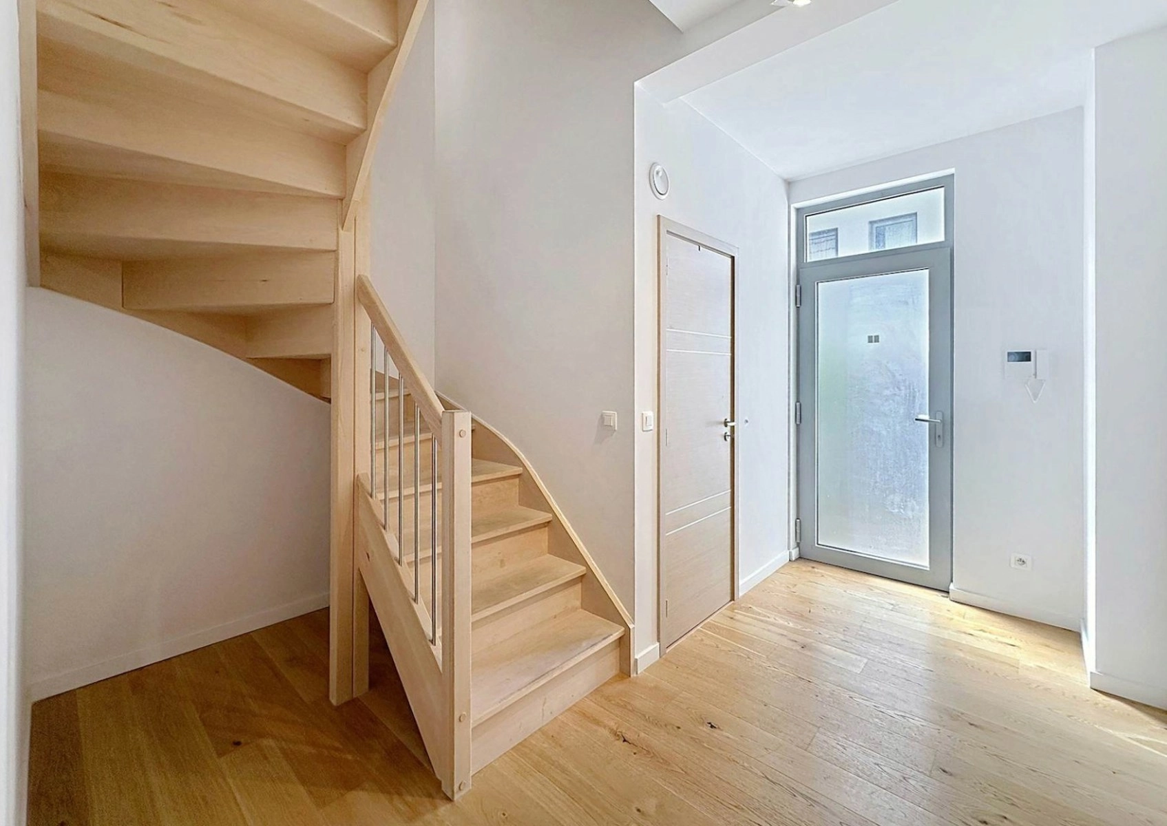 5dd639cd08734d5e8d399d6fb24a1ab6 photo