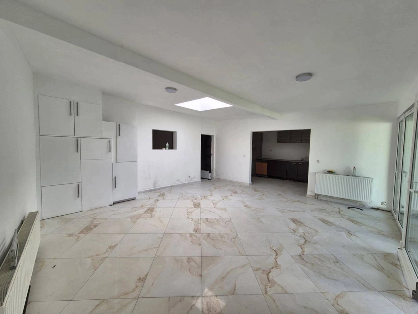 aae5a1201bca41438ad7bc674622890a photo