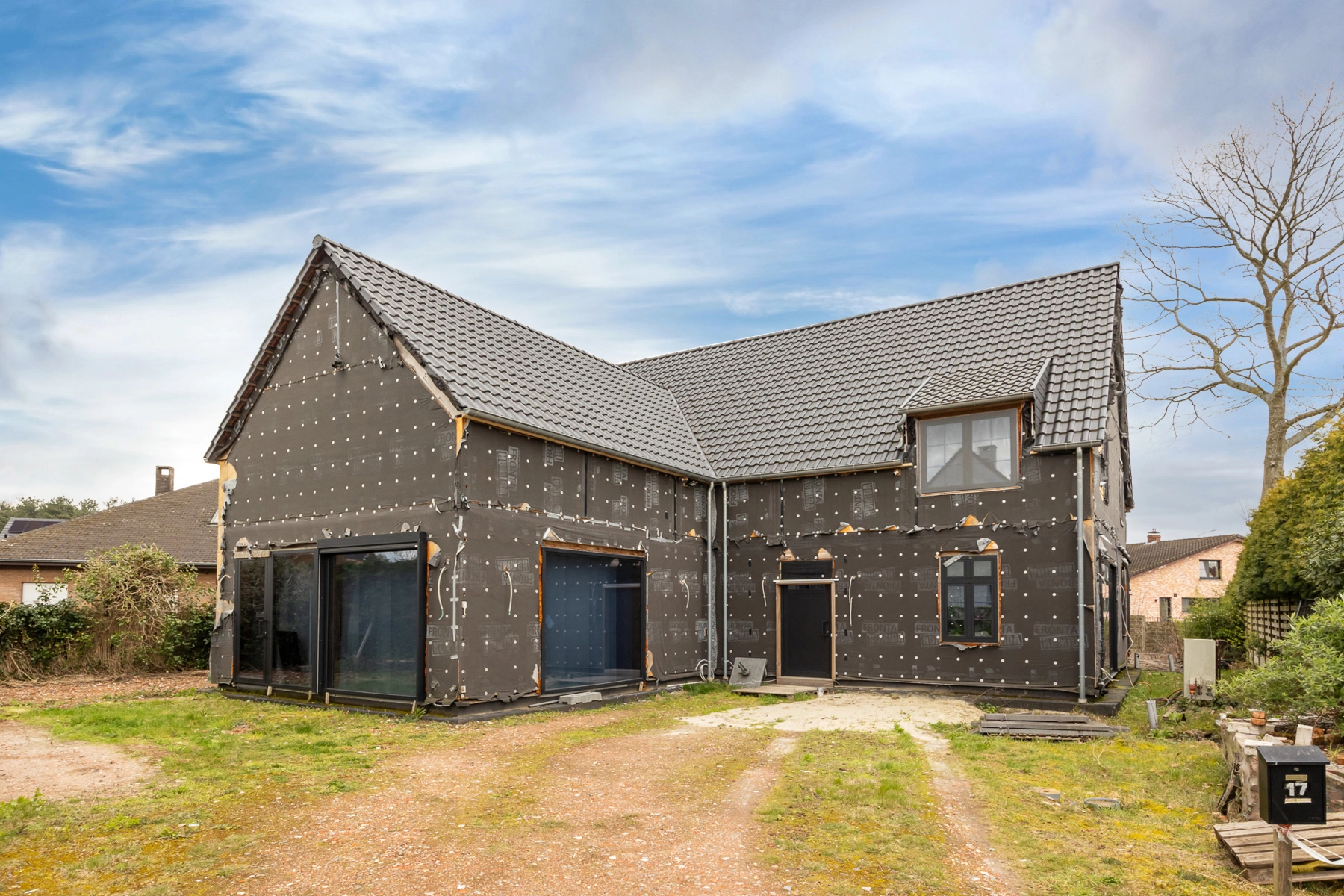 193b268c2f2849069ed7e15f9ebd0f24 photo