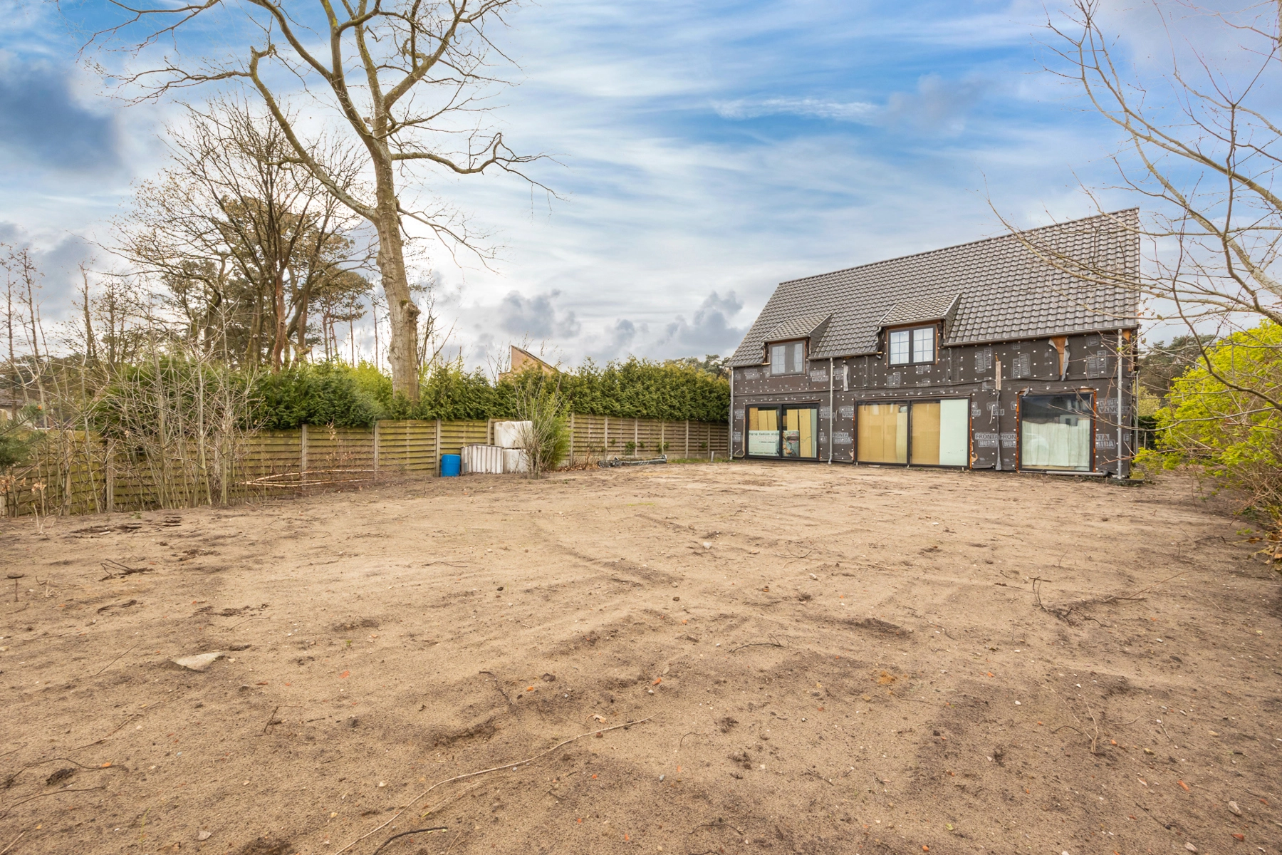 8b5b41b424ec447db02af8b635d02170 photo