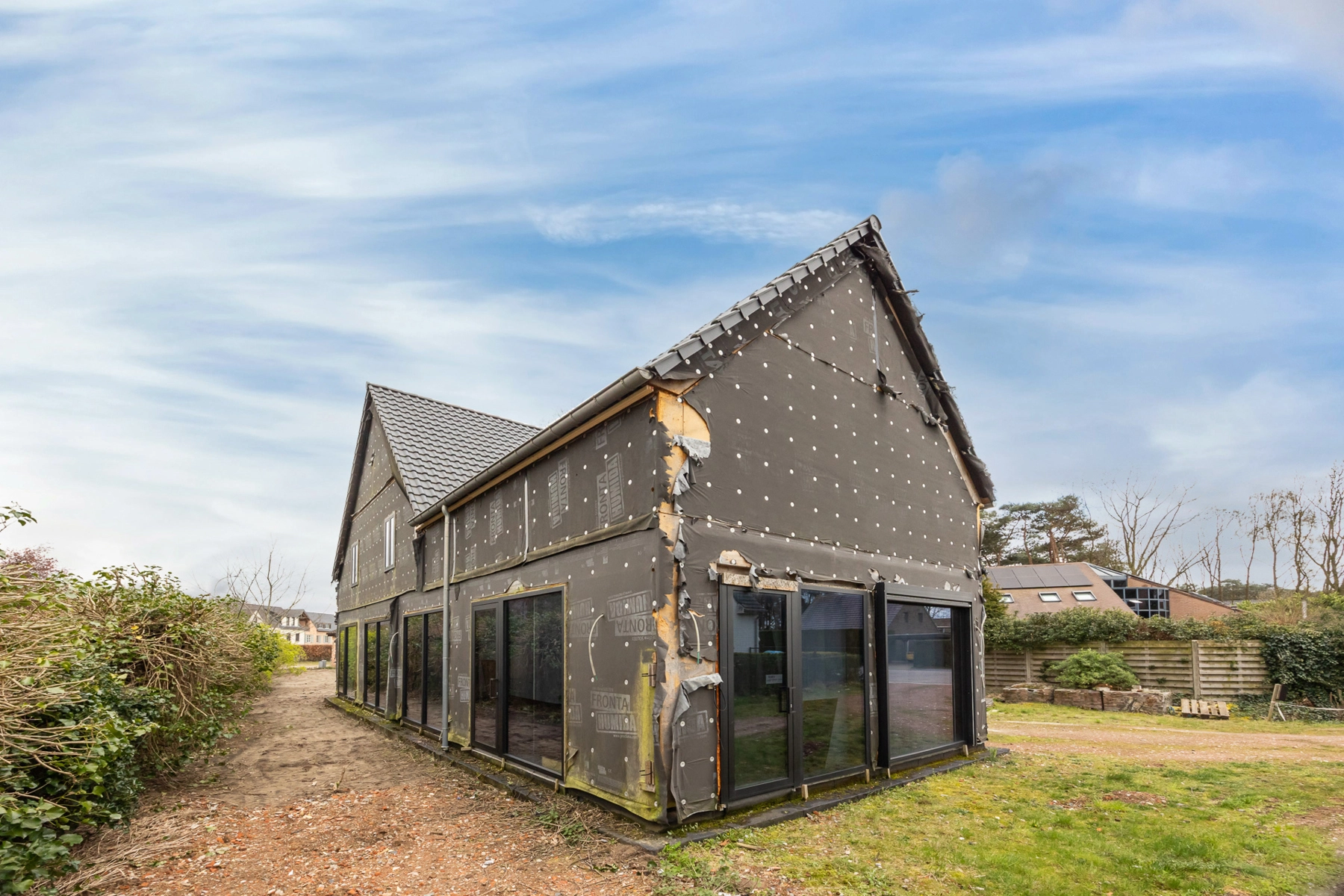 ae4629f6349d4910a97265110e128979 photo