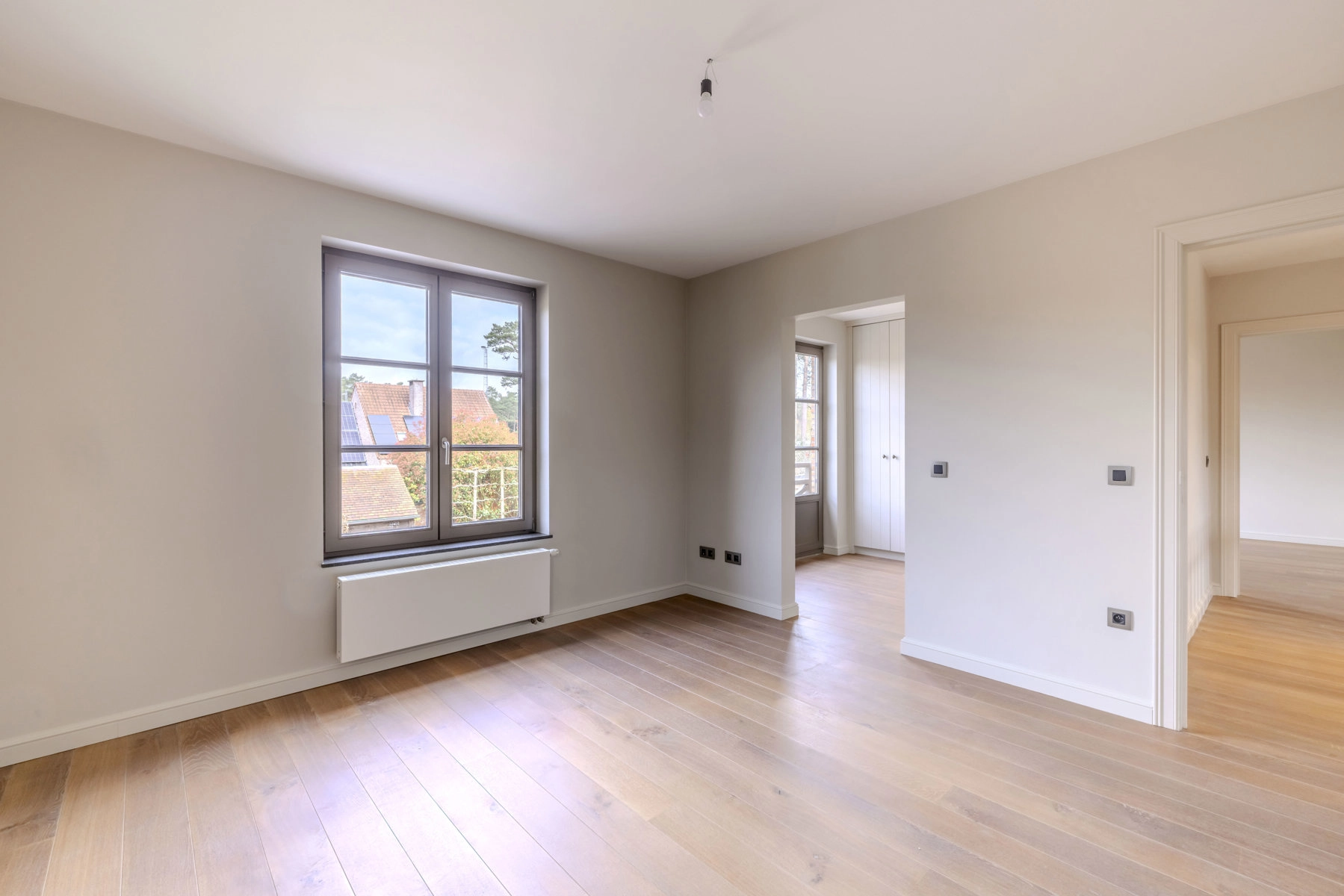 0efab8a6e58b4523a6a7909fa18971ae photo