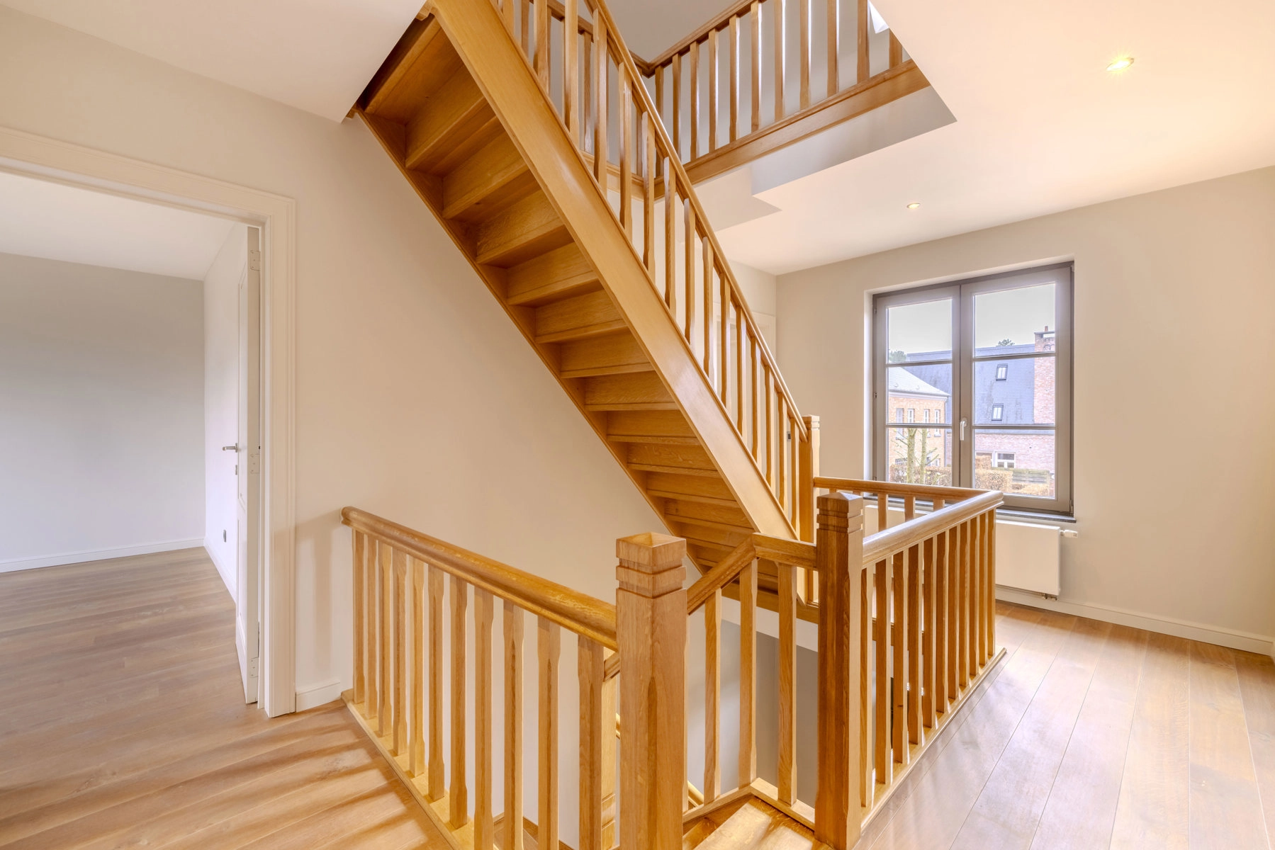 69356aad655348f586cca3203c5889b1 photo