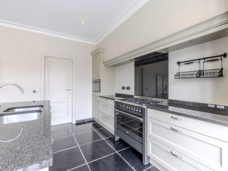 bf3b85ab02264a9ab819d5e68fdf25f9 thumbnail