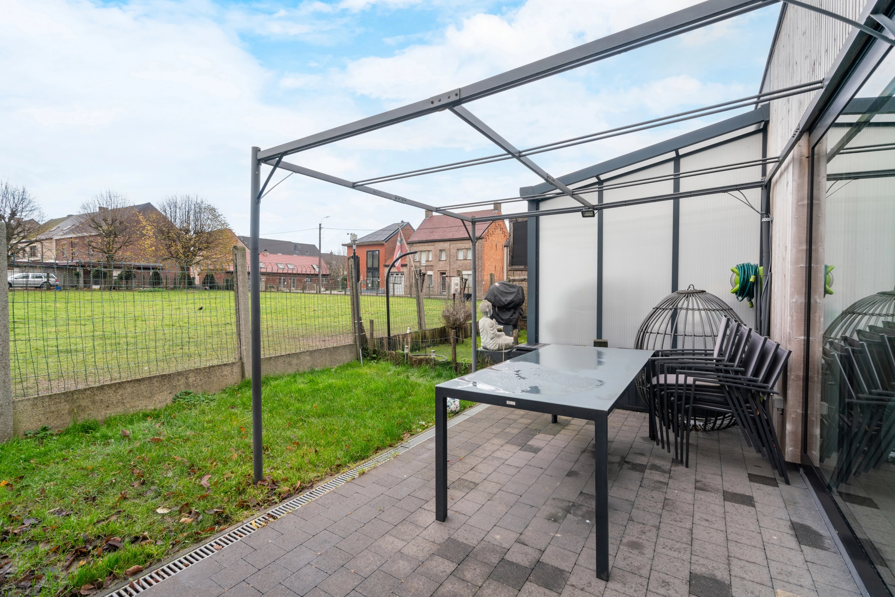 5c24bc8aaac742ab83311470c67a49cd photo