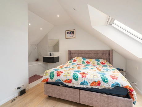 6cecb6634159485db8e98d23d75c41de thumbnail