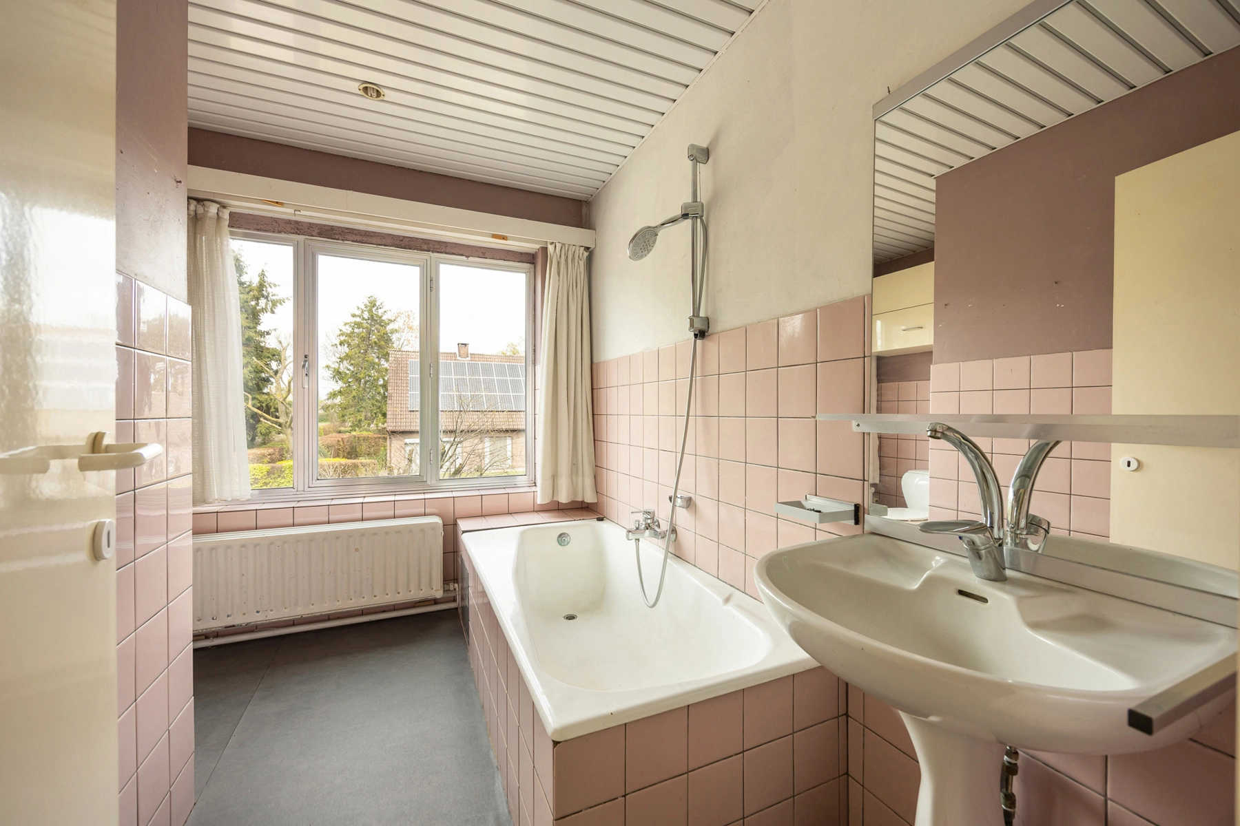 03bc7a1069bb4d4094d62eb9251d23e8 photo