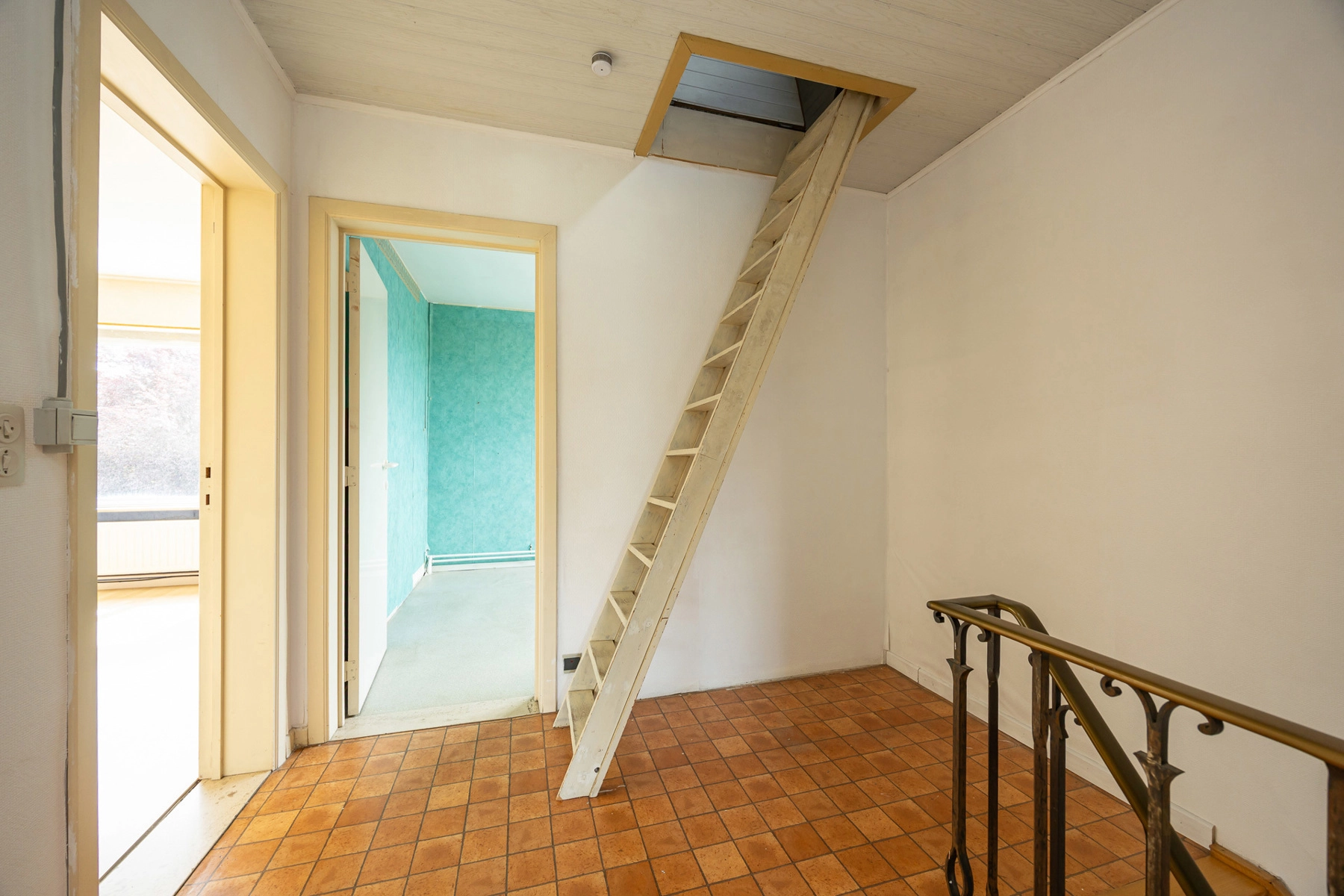 25fb495f2b1d48b5987b2599fd9cea14 photo