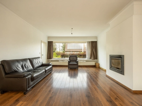 360e3be771dd4624a11415fc5af1c4ee thumbnail