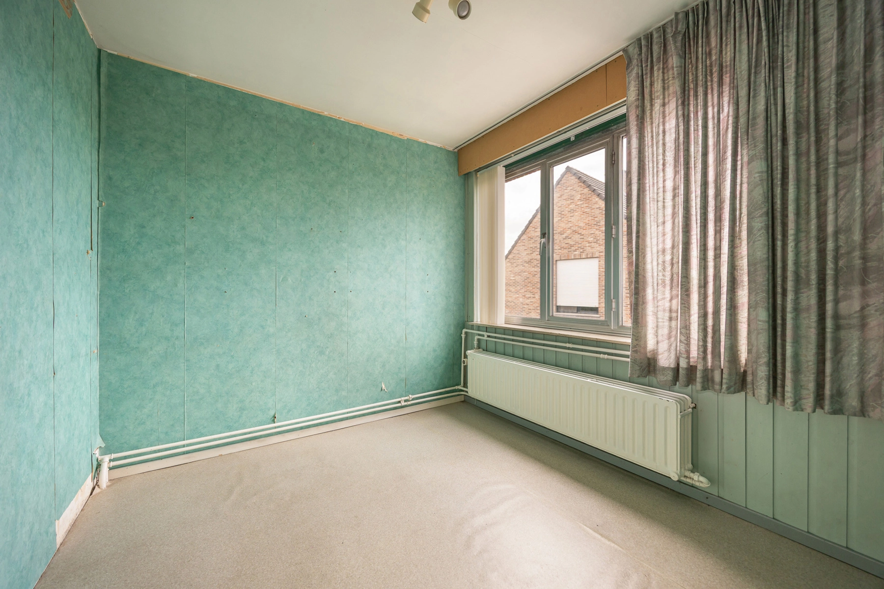 6a558195447443ca8d72d85bdeff80ce photo