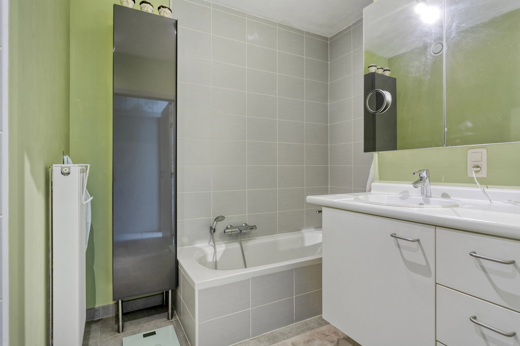 de7bc157d66648bba1426ff886e6a52f photo