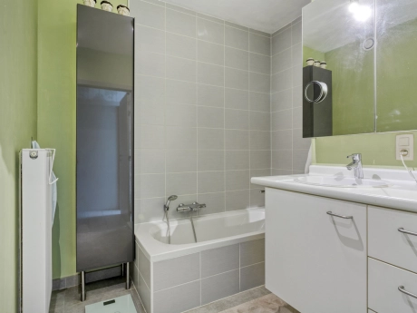 de7bc157d66648bba1426ff886e6a52f thumbnail