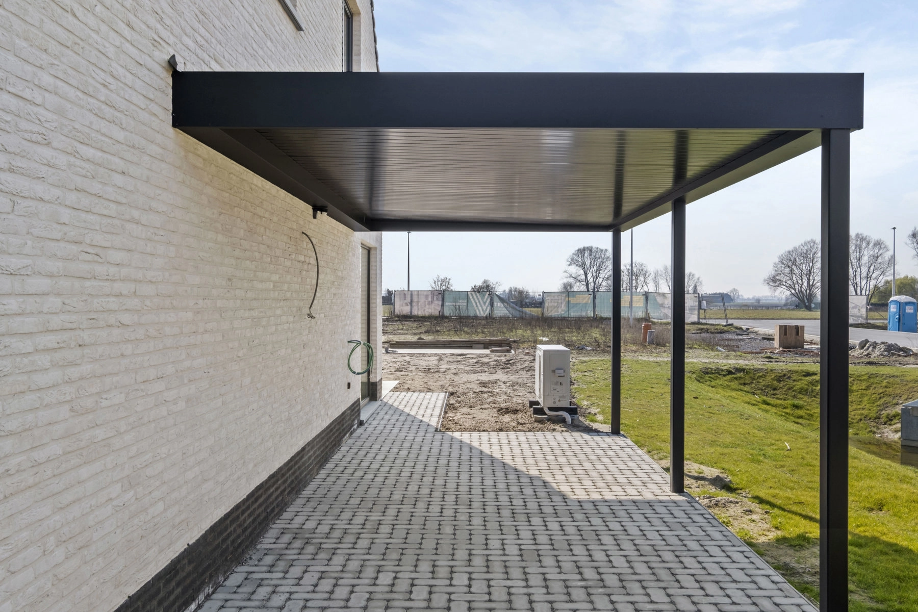 825e322d9bde4790bc7d379f0aabc229 photo