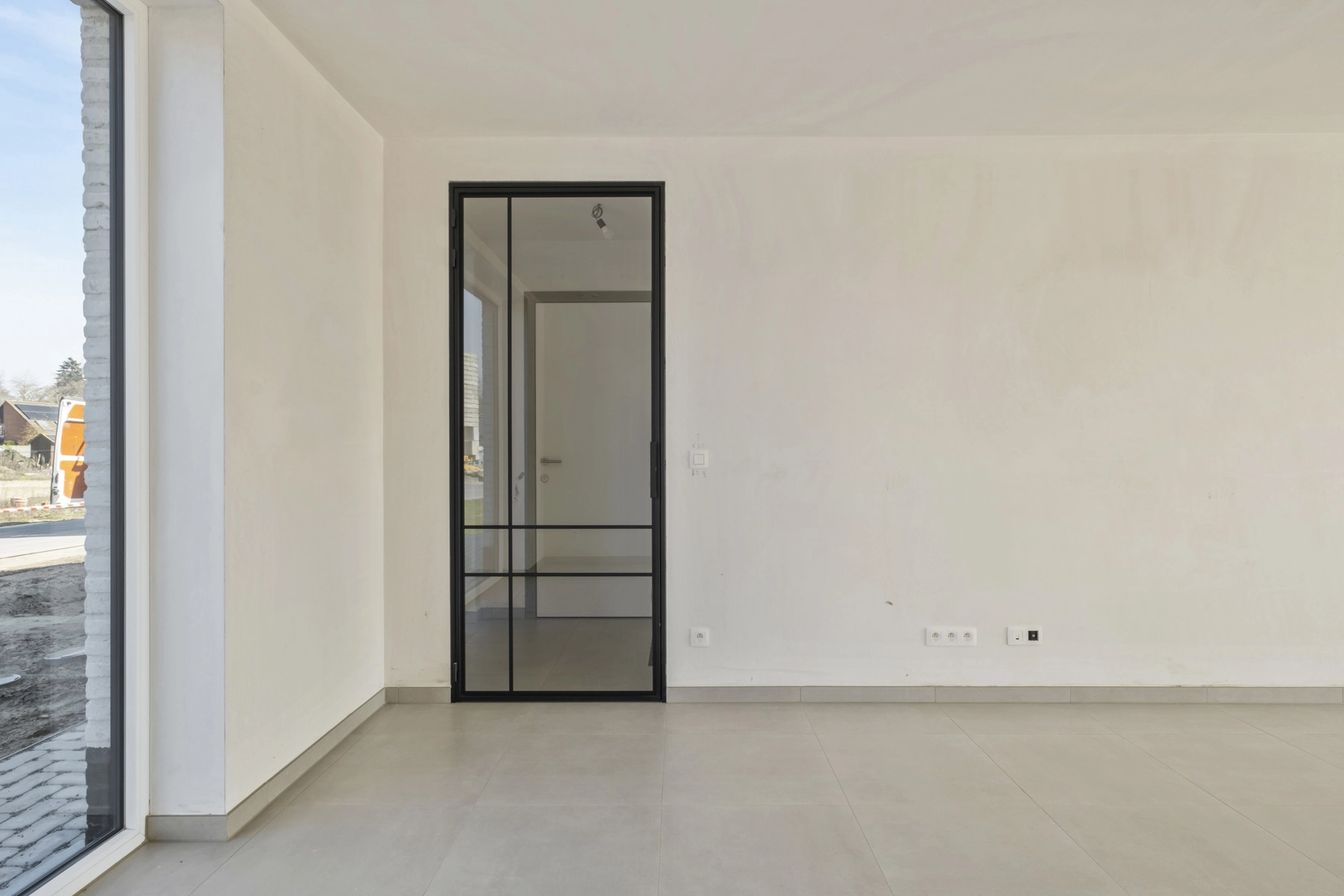 e6e4099afabc46bcb1210616a0710152 photo