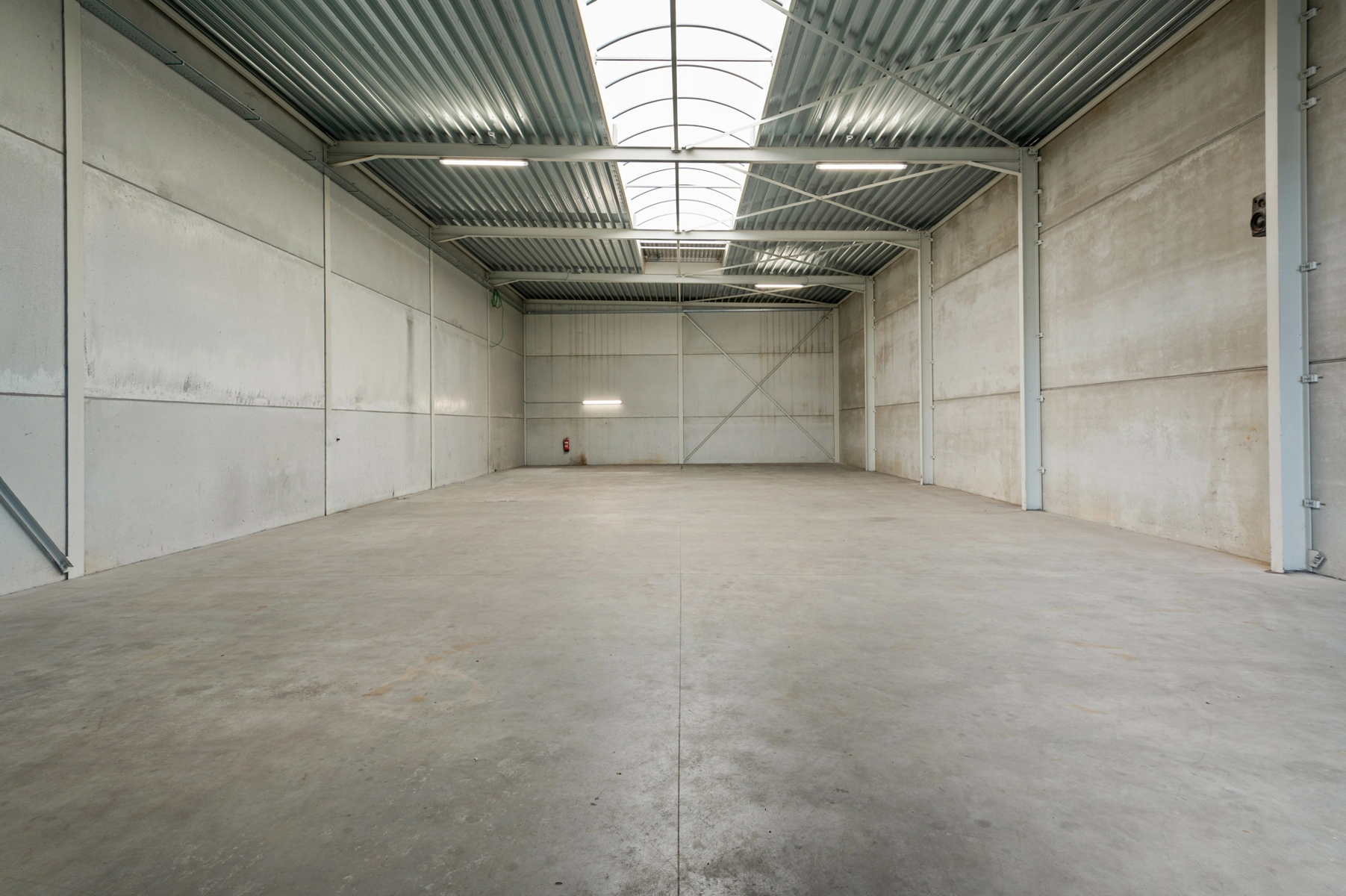 ad2c4d08b818488d856ce9c3125b4d63 photo