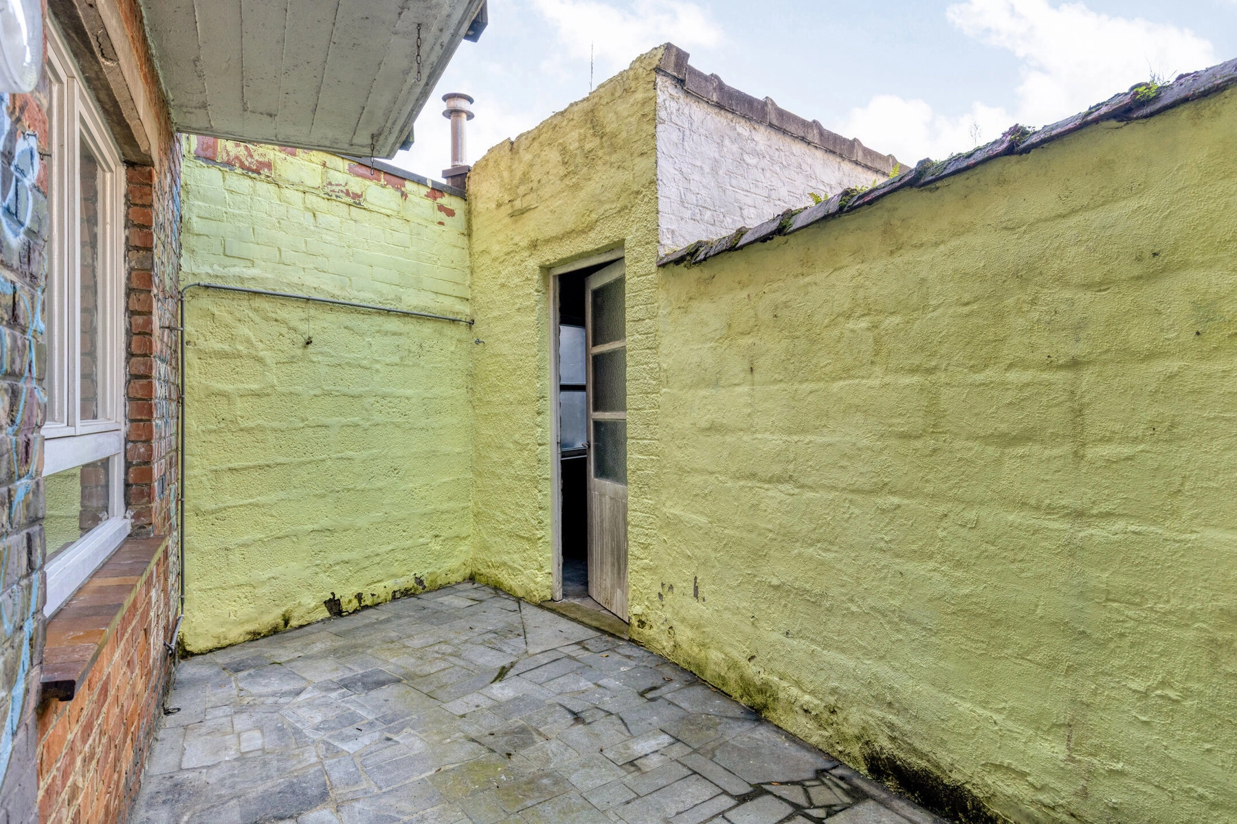 0444bcfcc94e4a1ab71d8d57e82c0ee2 photo