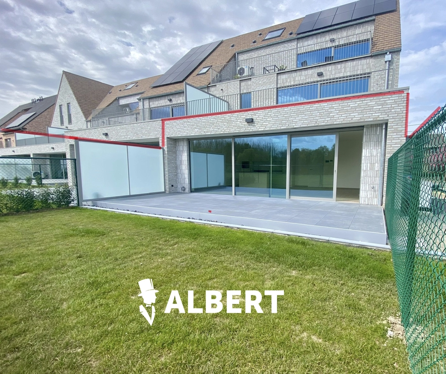 0919b173466c4860b76896534b8924ae photo