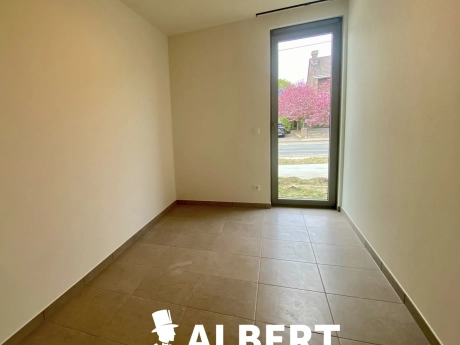 d63c555b3f3143cba29f7a45eab6d4fc thumbnail