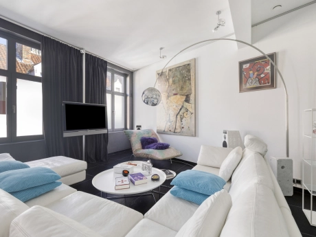 1d12e733aae24f3ab8b5a680863d9fb5 thumbnail