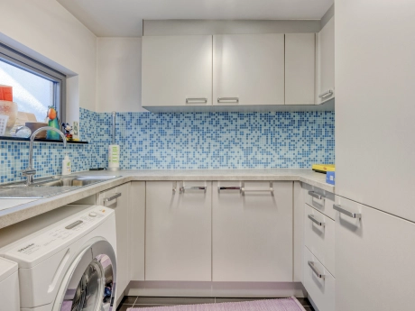 834521dba0e845eeabc374a0f4efea97 thumbnail