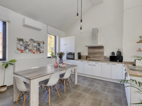 6dce5705b43a474db8fb180787eae81b thumbnail