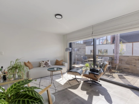 8e3dbf39591d459aa408d99c9bb719d9 thumbnail