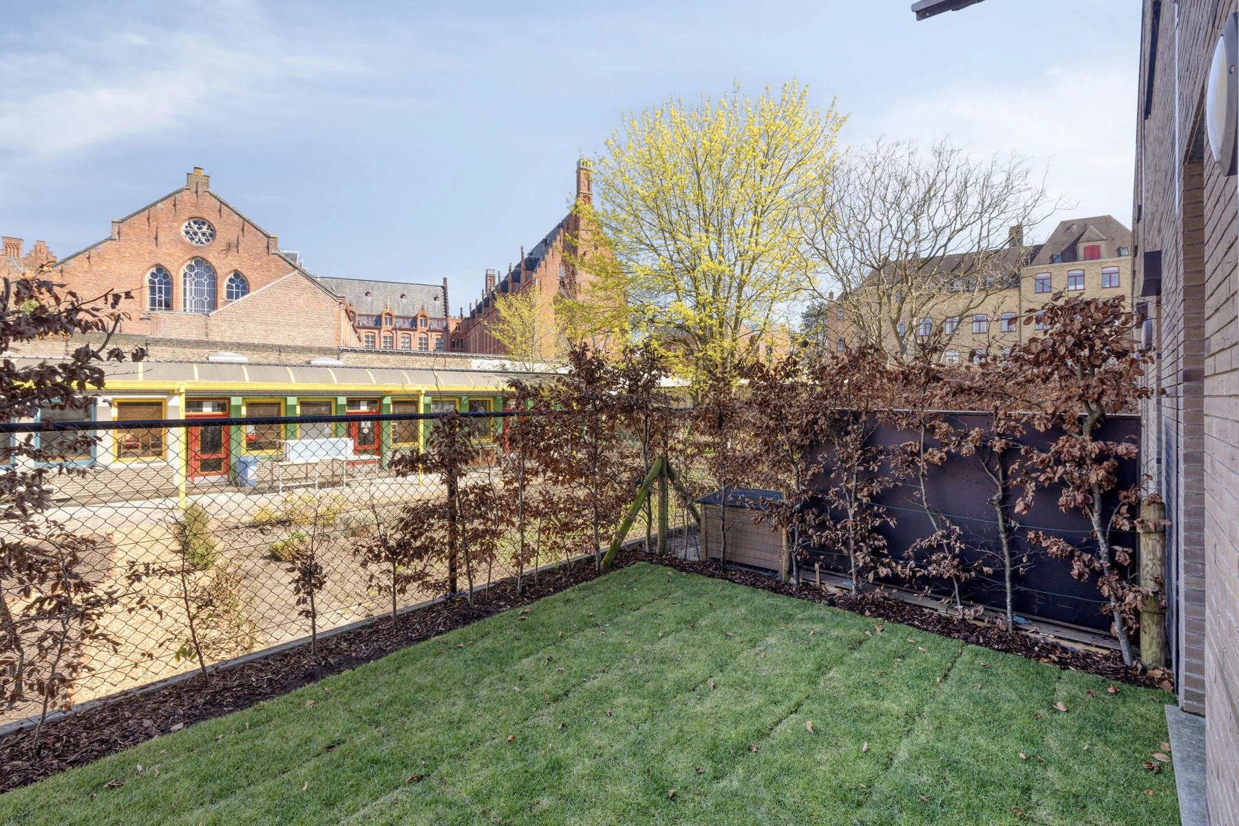 97c9c6890aca4c4e9afb82b8693d7dd1 photo