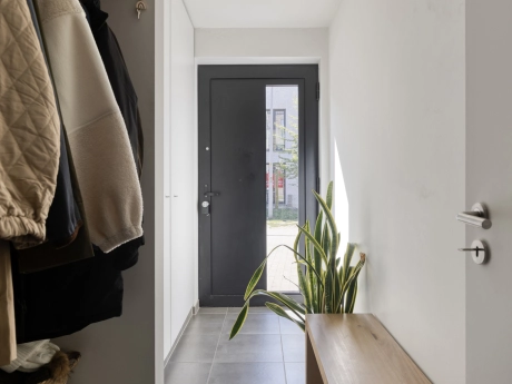 afca5fec03b14320bce9c4173927404b thumbnail