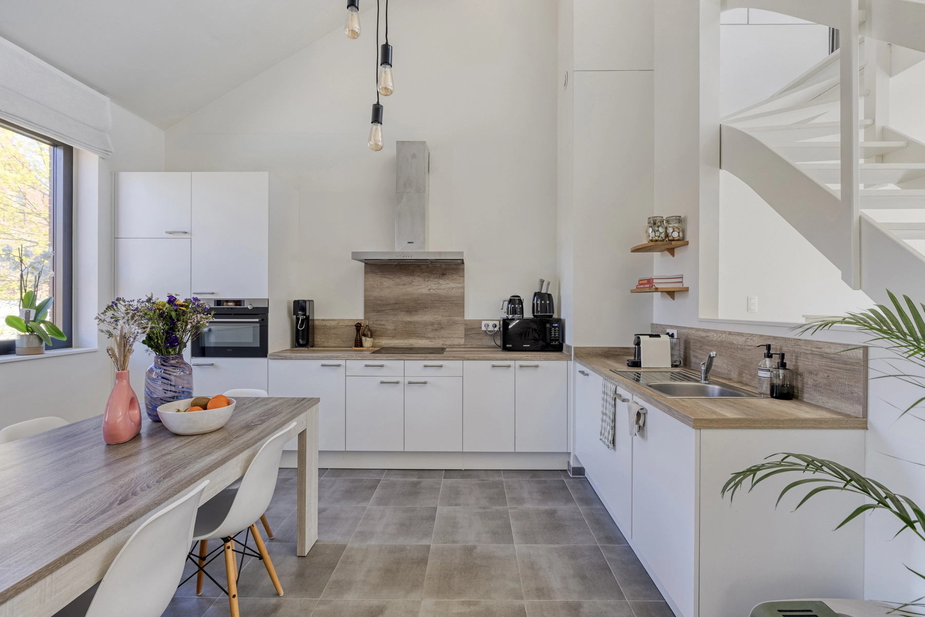 dad5bdb09264428c898955b7b3a2d09f photo