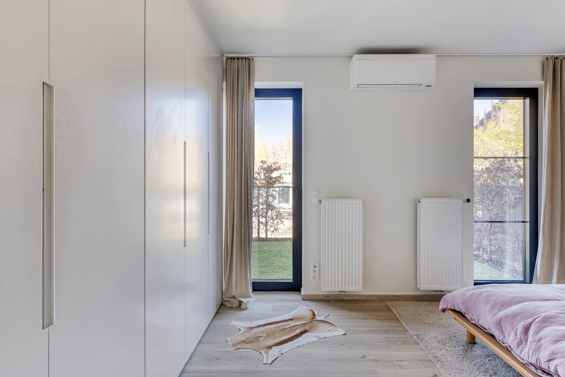 fb1dfb30e2ae4de4afaa9129583cbb5f photo